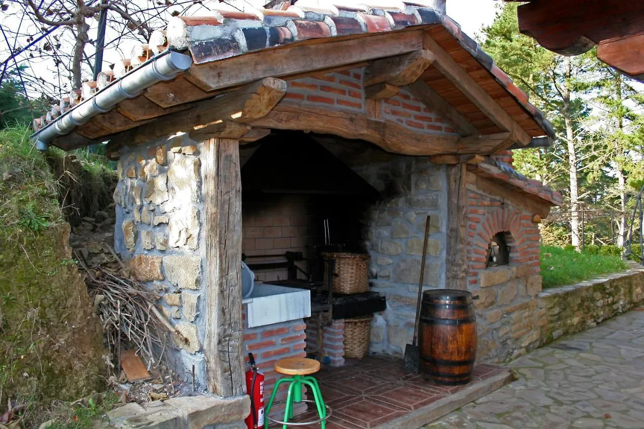 Monte Baserria Ziortza-Bolibar Casa rural