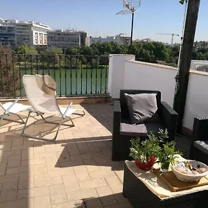 Magnifico ático En Pleno Barrio De Triana Sevilla
